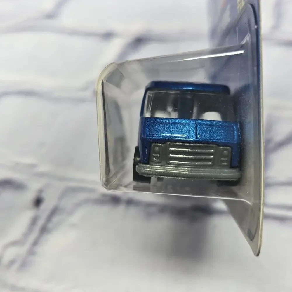 1997 Hot Wheels BLUE GMC Motor Home HW Racing Detailed Interior Collector #524